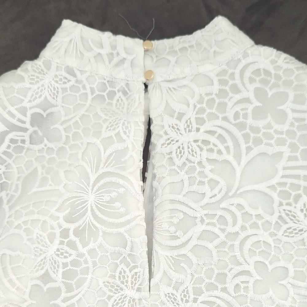 White House Black Market Floral Lace Blouse - Picture 6 of 8